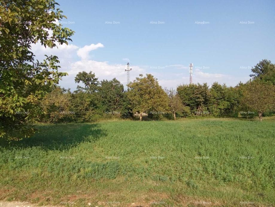 PAZIN - Prodaje se građevinsko zemljište od 2493 m² 8