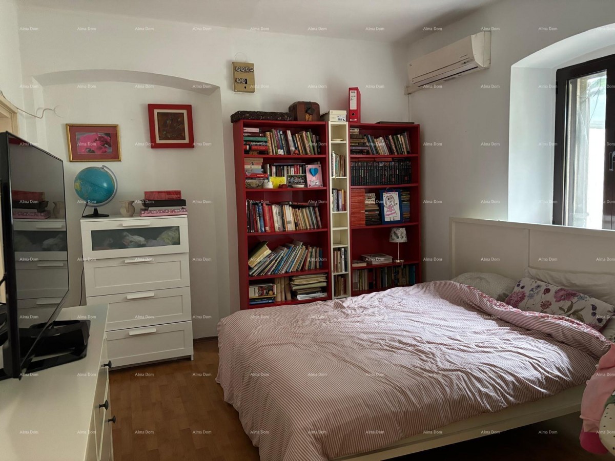 PULA - hiša na odlični lokaciji (2 ločena prostora) 10