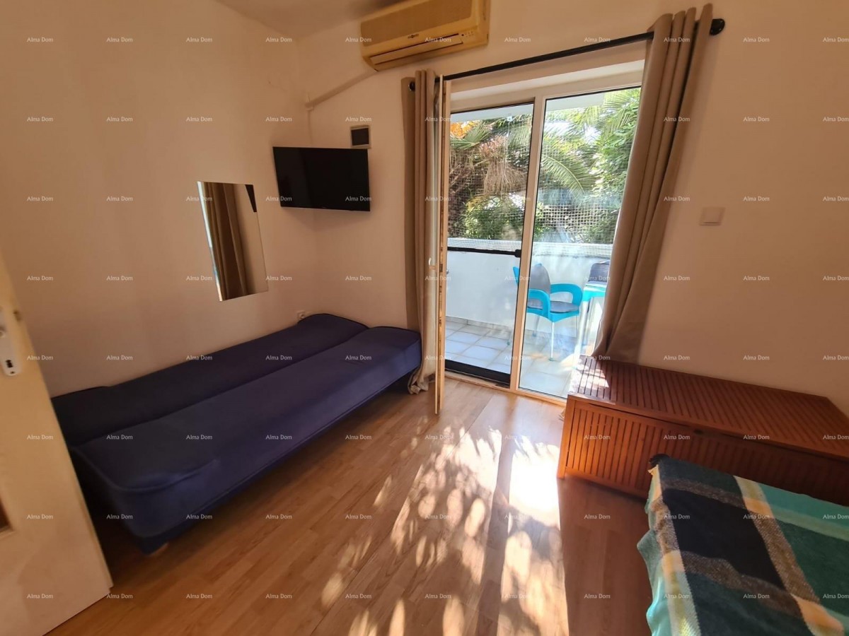 Appartamento al piano terra con loggia e piscina. Medulin. 12