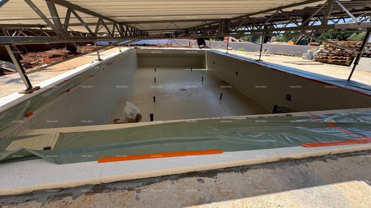 Prodaje se moderna vila u Rovinju 29