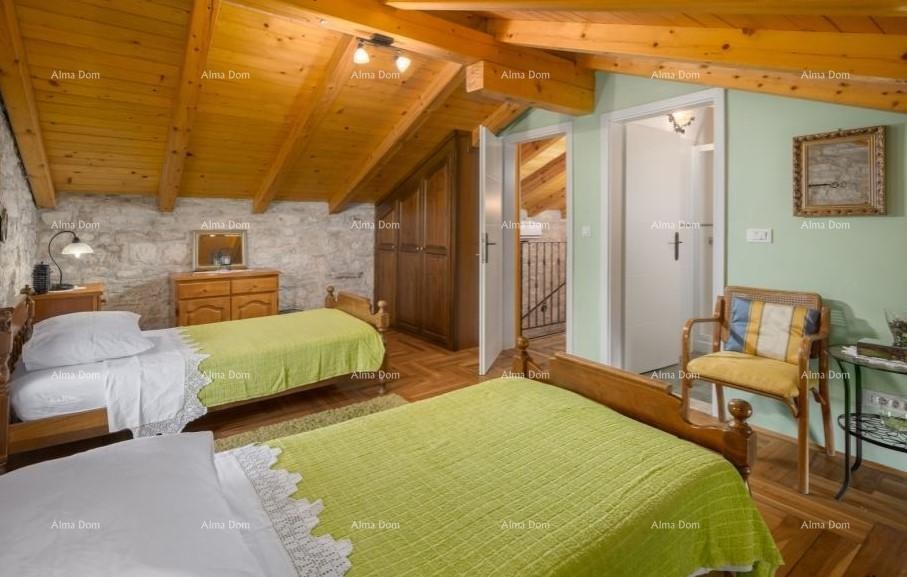 Casa con piscina in vendita, Tinjan 5