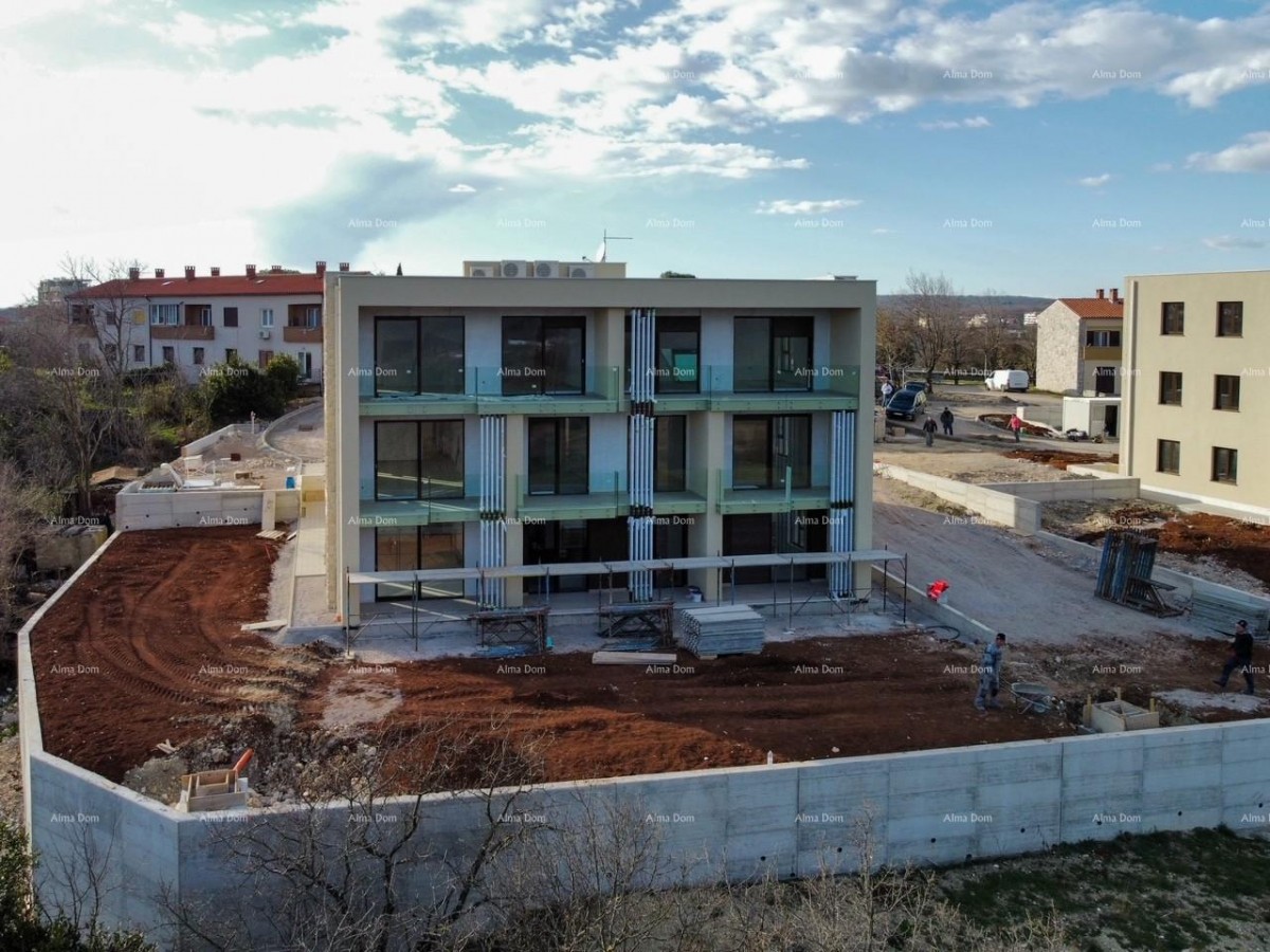 Красивая квартира в двухквартирном доме. ЛАБИН 9