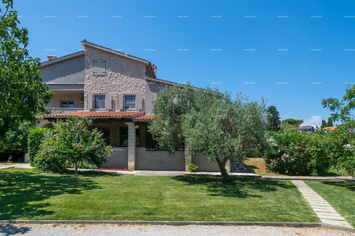 Prodaja - luksuzna vila s bazenom i dodatnim objektom, na prostranoj okućnici, Ližnjan! 6