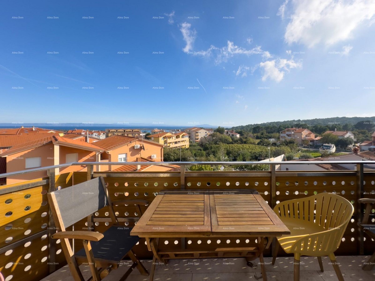 We are selling an apartment with a sea view! 25