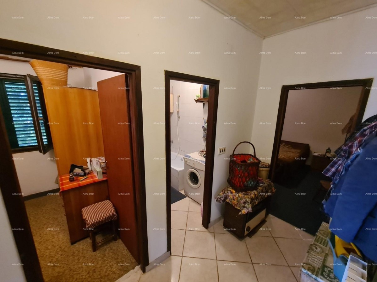 House with a large yard for sale, Jadreški 7