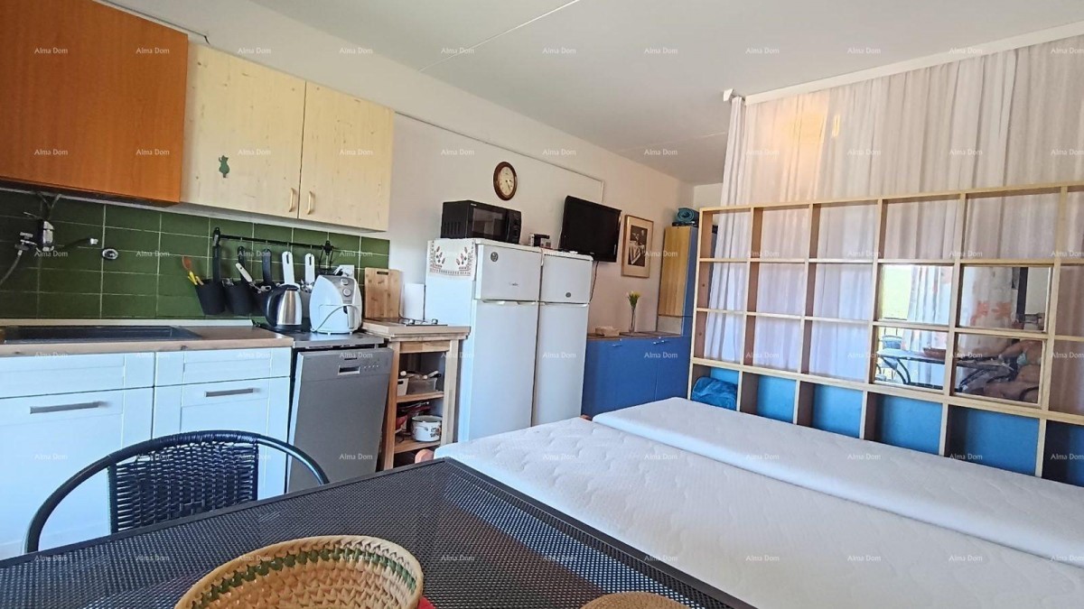 APPARTAMENTO ARREDATO CON BALCONE VICINO AL MARE – PAVIĆINI, DUGA UVALA 10