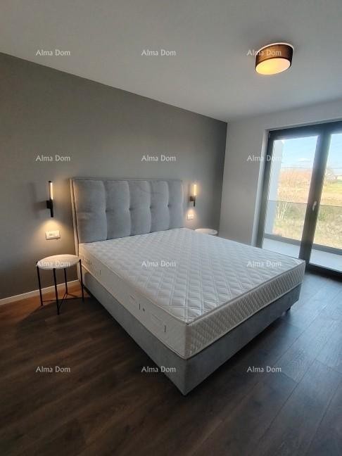 Top-notch three-bedroom apartment with a sea view, furnished 27