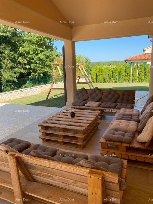 For sale: House, 200 m²,  Raša 18