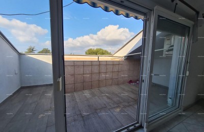 Izvrsna prilika! Prodaja stana na top lokaciji, Medulin! pet minuta lagane šetnje do mora i plaža.Neposredna blizina kampa.