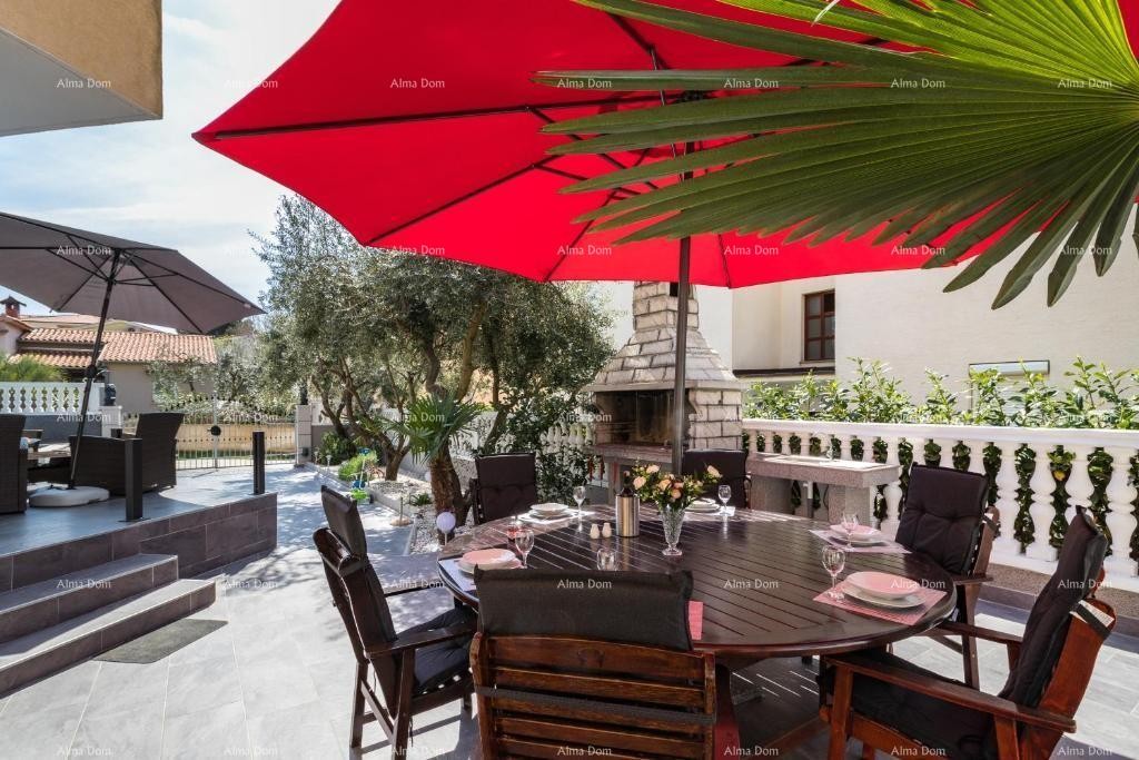 Medulin, stan sa bazenom. 13