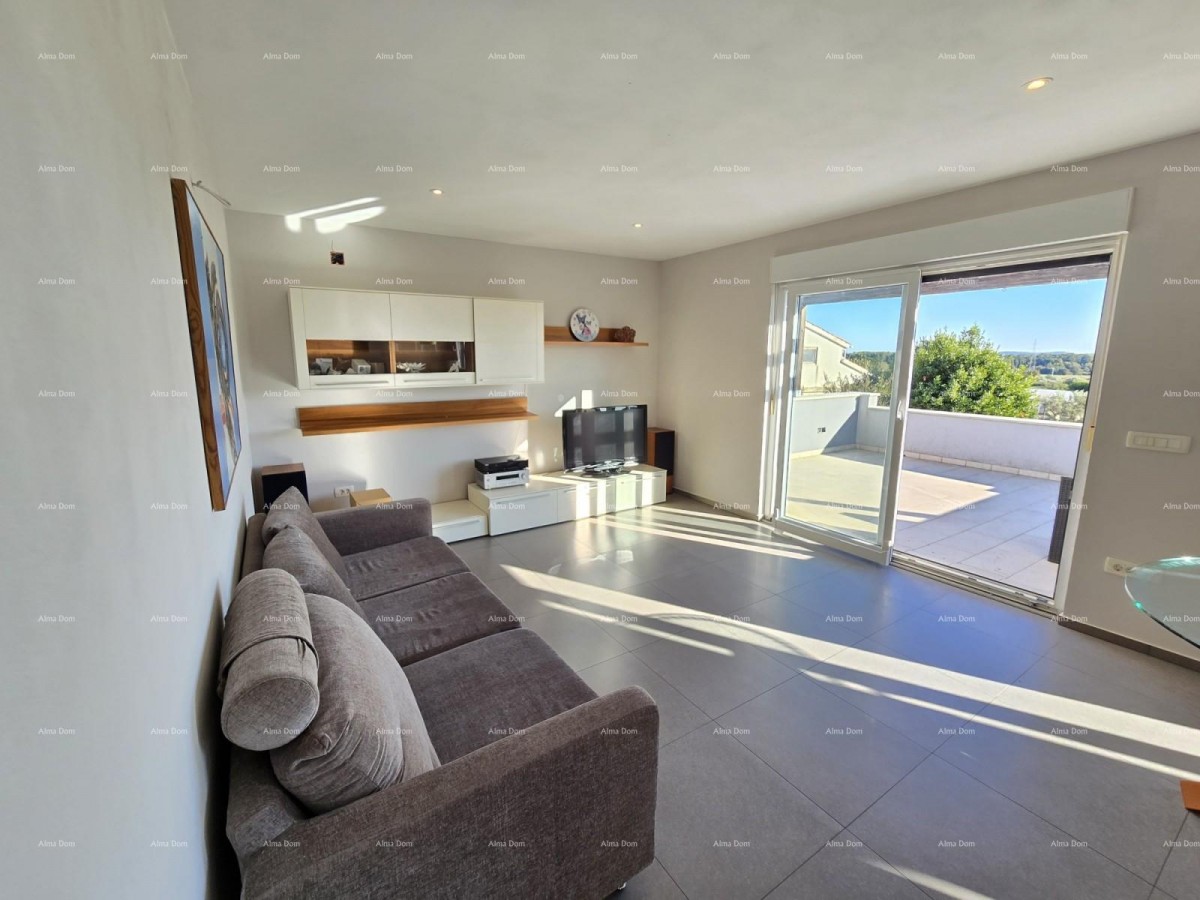 Современный дом с бассейном в Пуле, недалеко от центра! 20