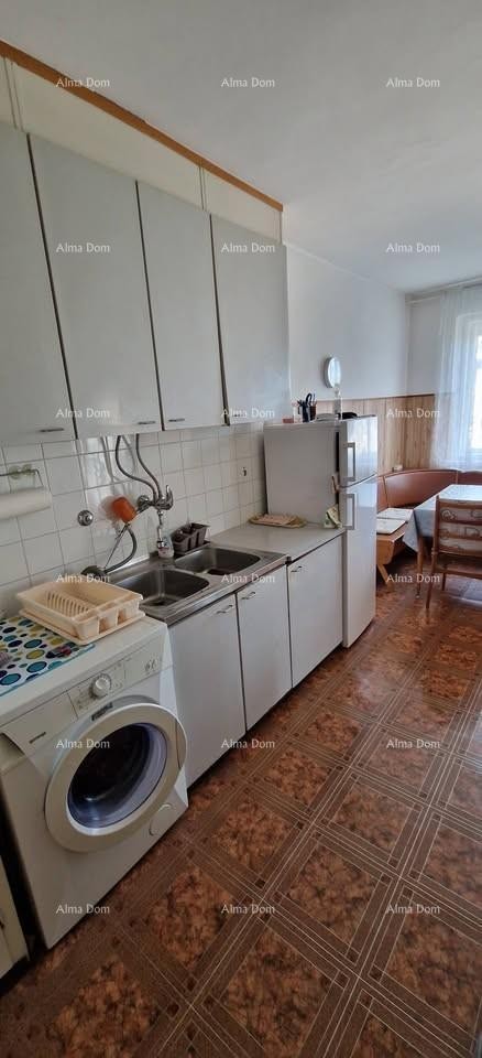 PULA –  TROSOBAN STAN OD 98 m². 10