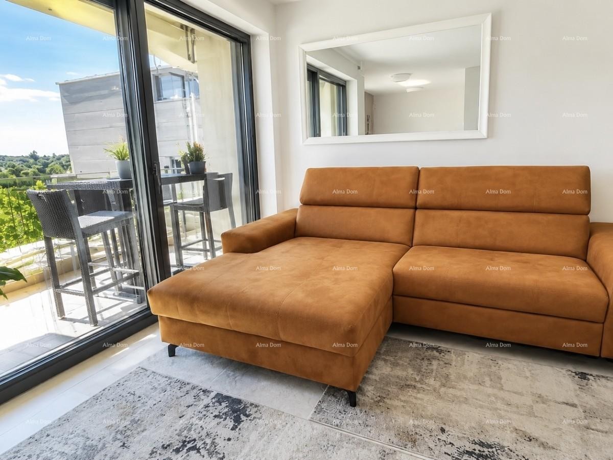 Two-story apartment right by the beach – Sandy Cove 1