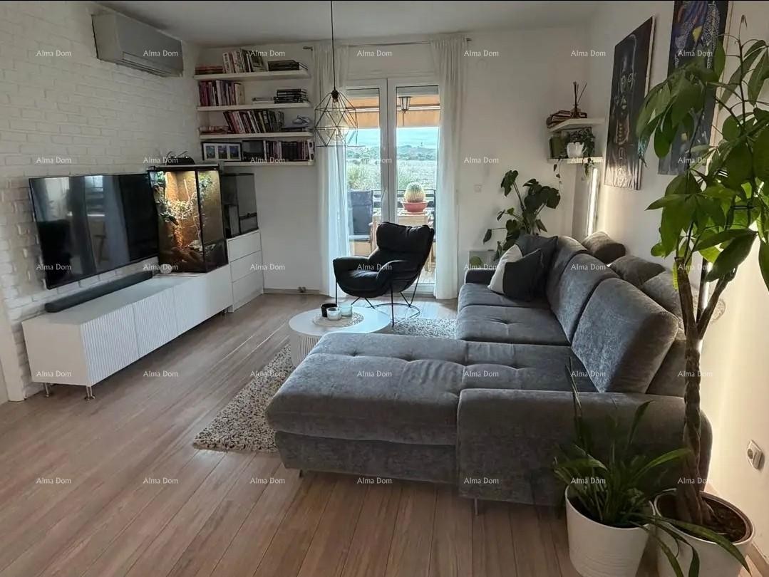 Prostrani stan u Puli s 2 spavaće sobe i parkingom, blizu centra i plaže 1