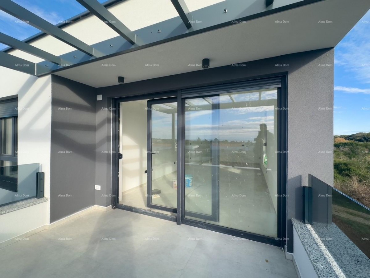 Prodajemo stan u novoj zgradi u Banjolama. 1