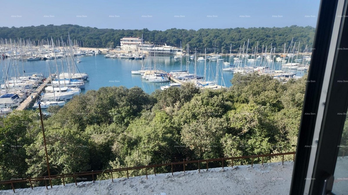 Luxury apartment with a sea view and parking space, Pula, Veruda! 1
