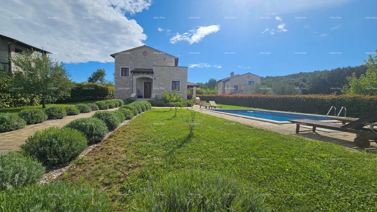 Spacious House with a Pool in Sveti Lovreč - Perfect Family Home 9