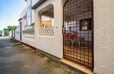 Na prodaju stan, 65 m2, Barbariga. Blizina mjesta Peroja.