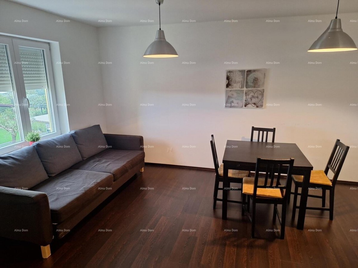 Продажа - Красиво оформленная, меблированная квартира в спокойном районе близко к морю, Умаг! 1