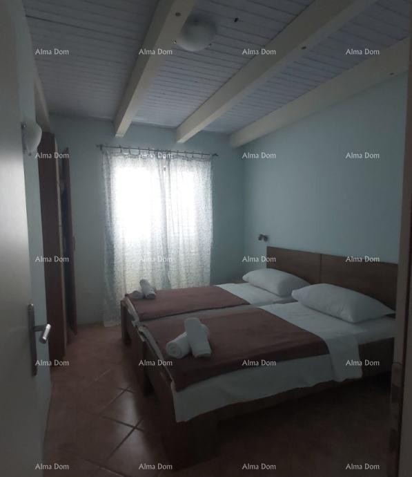 ПРЕЛЕПА КВАРТИРА – РОВИЊ | 80 м² | ОДЛИЧНА ЛОКАЦИЈА 13