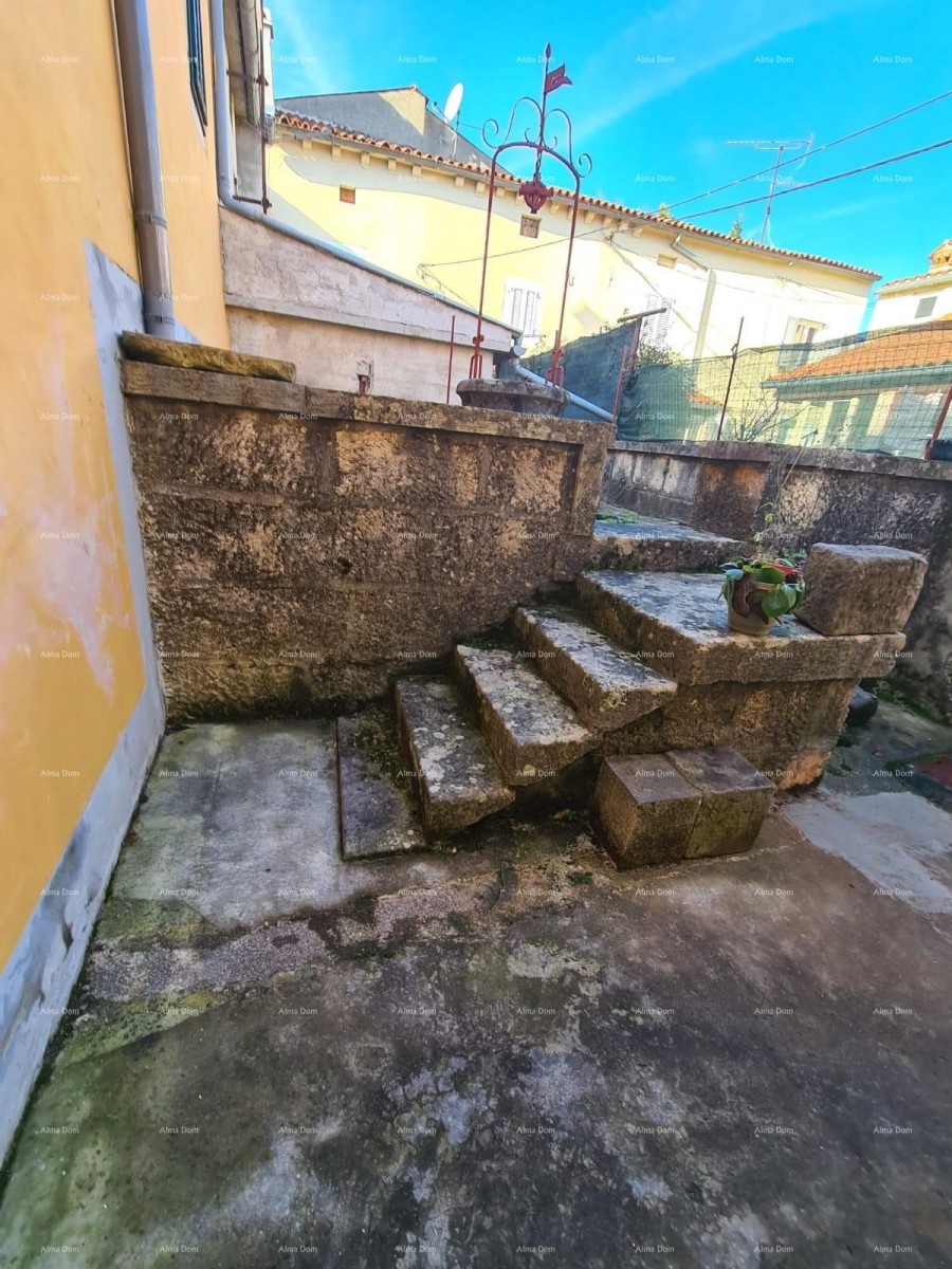 Sale! Two renovated Istrian houses in Marčana. 29