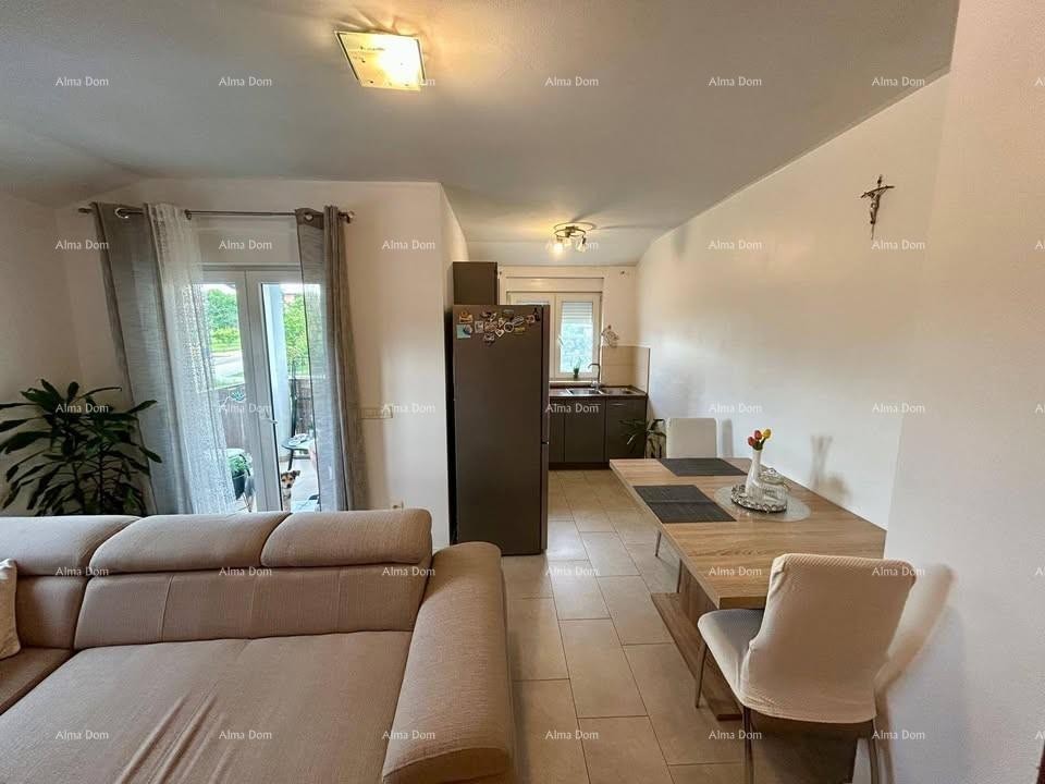 For sale: apartment – 65 m², Novigrad 8