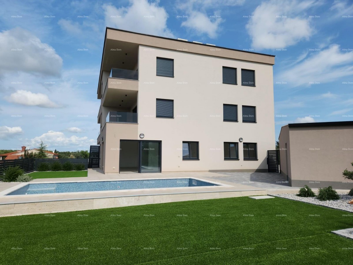 Modern oasis with a pool and private garden in Banjole 3