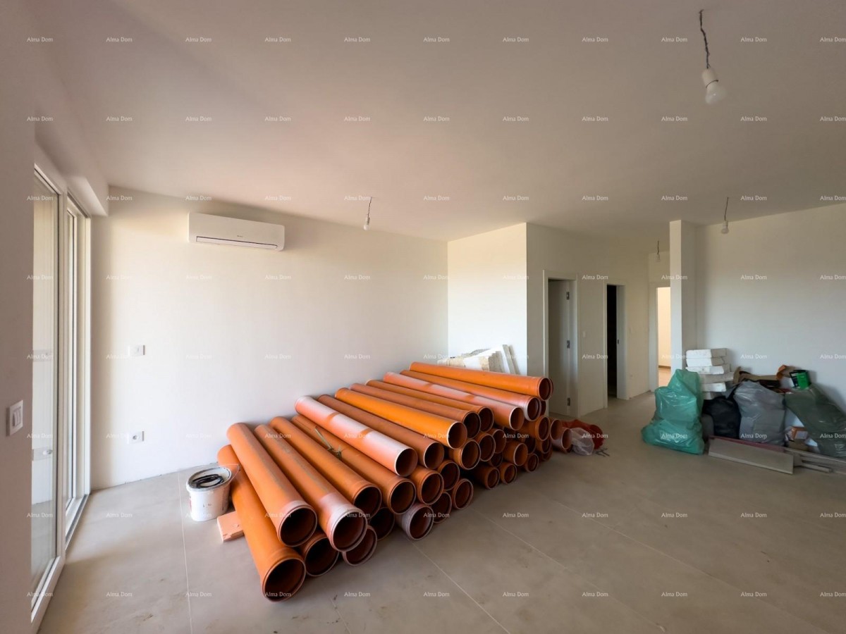 Prodajemo stan sa  vrtom u Barbanu. 4