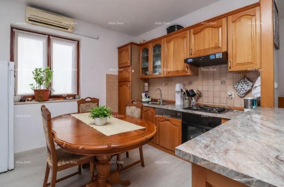 Rovinj – nepremičnina z dvema stanoma s pogledom na morje in parkirnim mestom 4