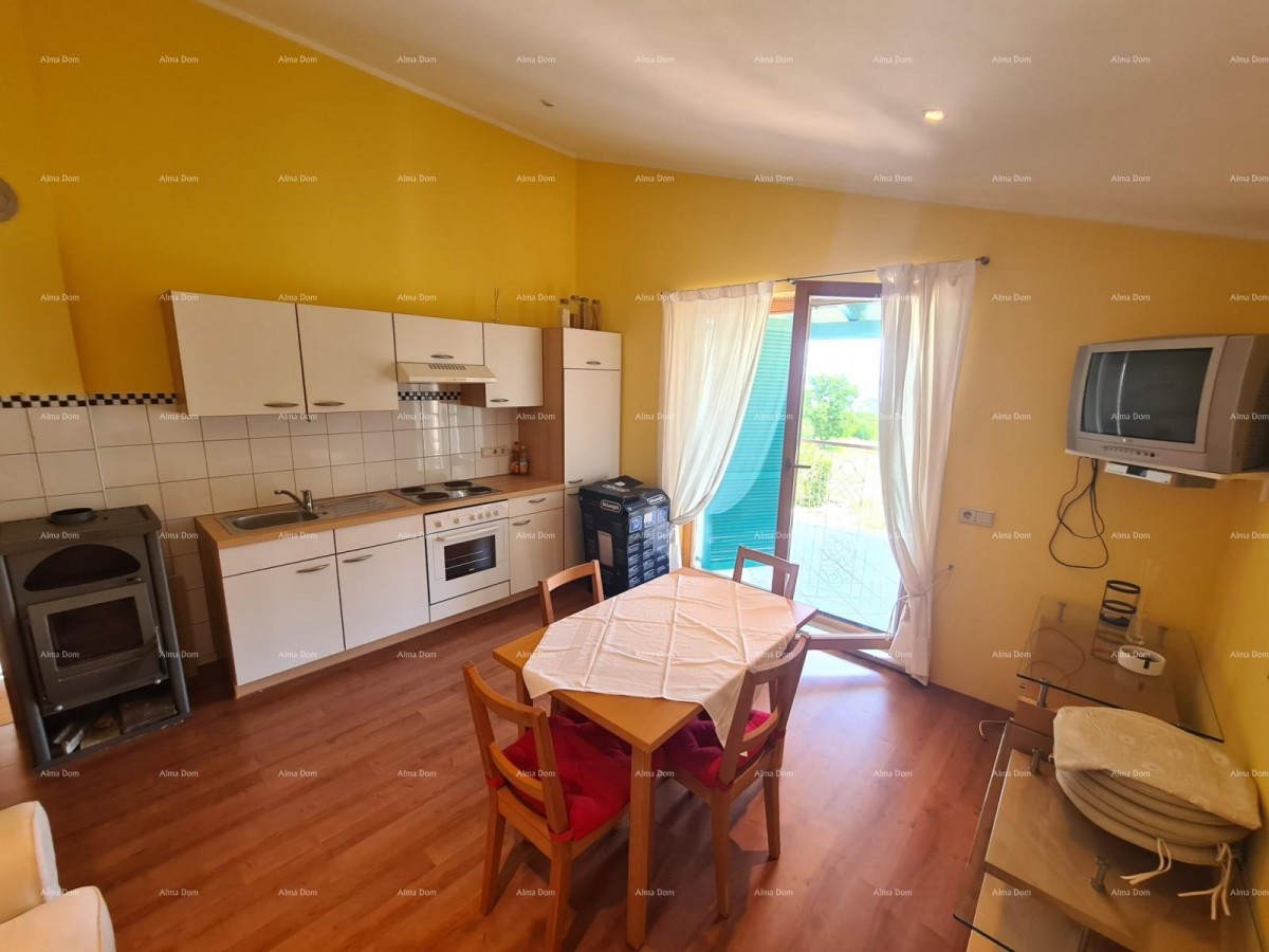 Kuća s bazenom i velikom okućnicom!  Blizina mjesta Marčane. 21