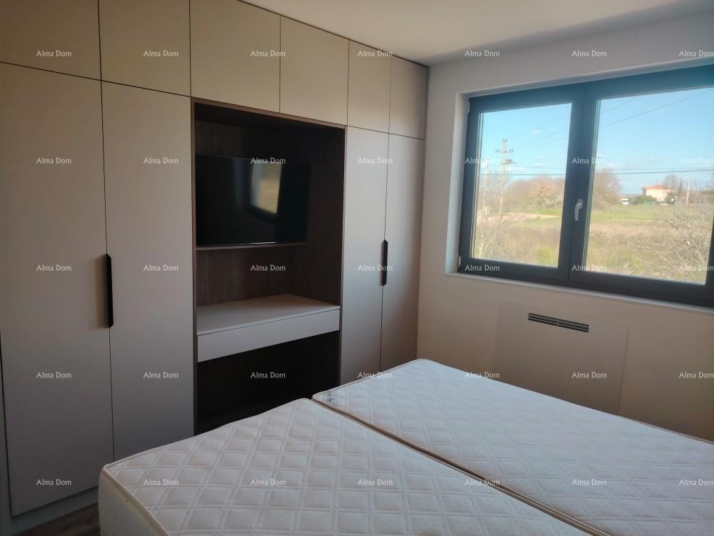 Top-notch three-bedroom apartment with a sea view, furnished 23