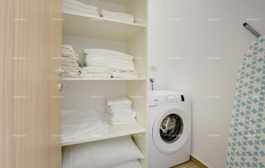 Moderna hiša z bazenom! Blizu Pule! 23