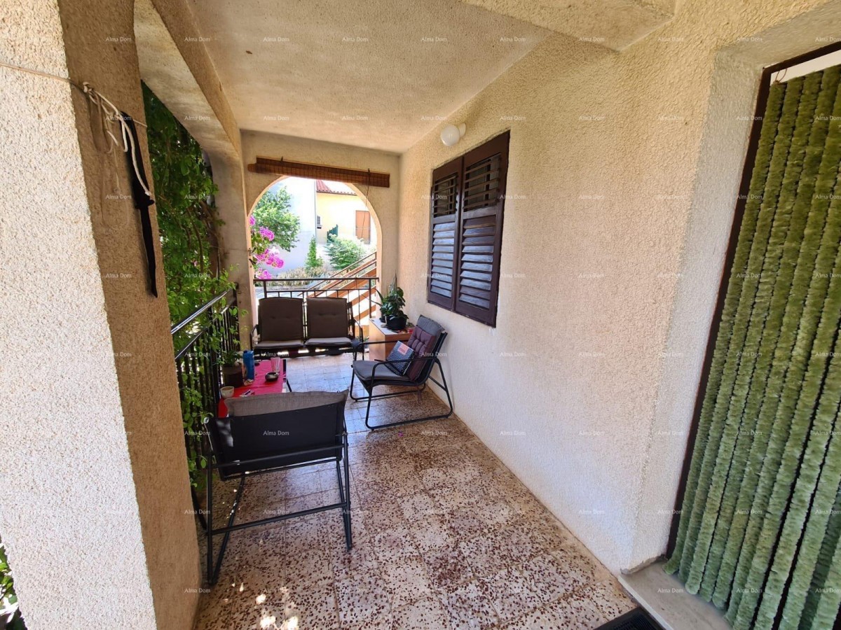 Продажа дома с двумя жилыми единицами, хозяйственным зданием и гаражом, Лижнян! 13