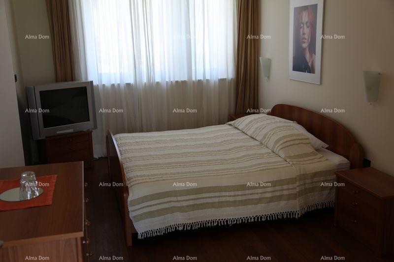 Na prodaju – Luksuzna vila 60 m od morja, Peščena uvala 17