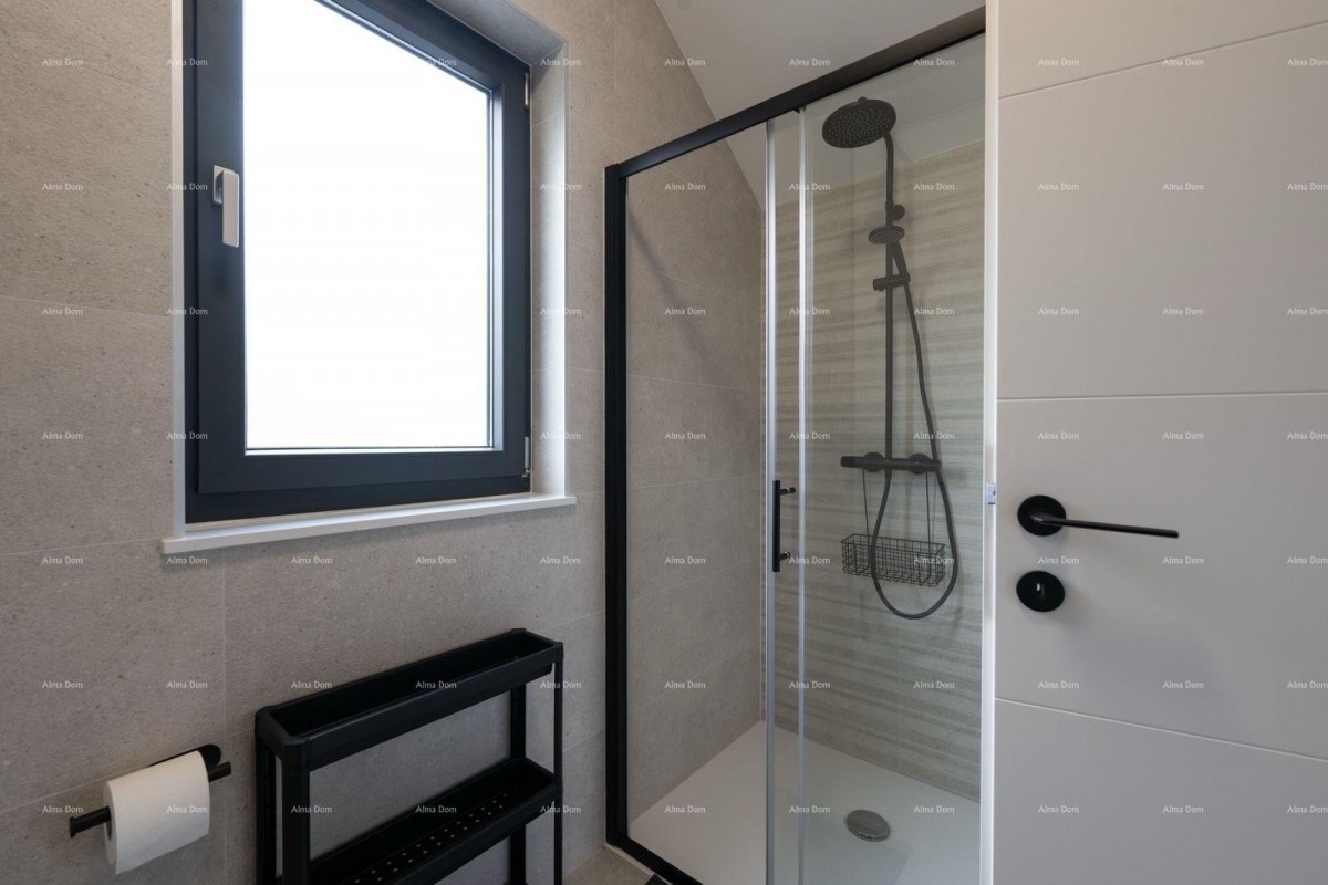 Prodaja novoizgrajene, moderno opremljene hiše s bazenom, Rakalj! 20