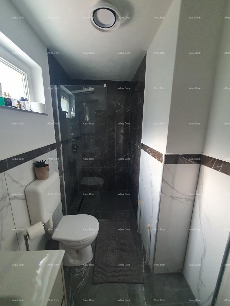 Apartmanska kuća s pogledom na more 12