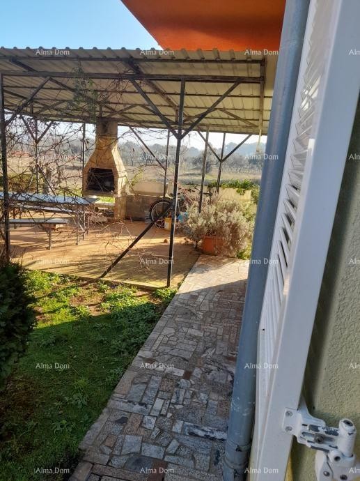 Prodaje se stan , blizina grada Pule, 37 m2. Štinjan. 12