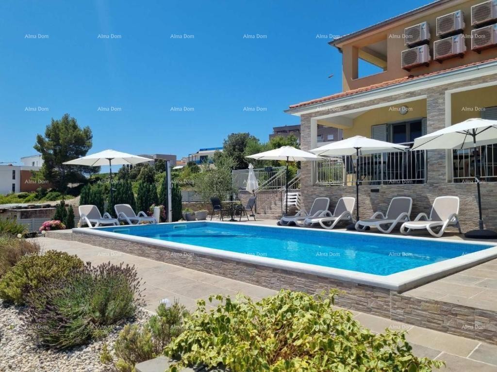 Vendita - Moderna casa duplex con due unità abitative separate, Medulin! 2