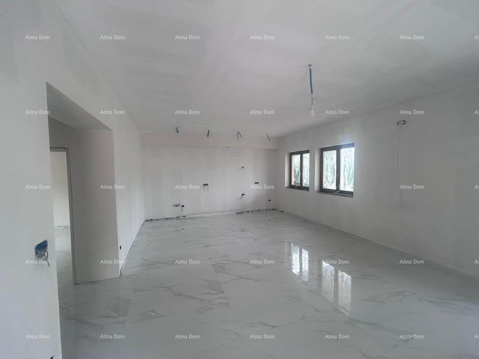 Пореч – просторная квартира на первом этаже с двором 3