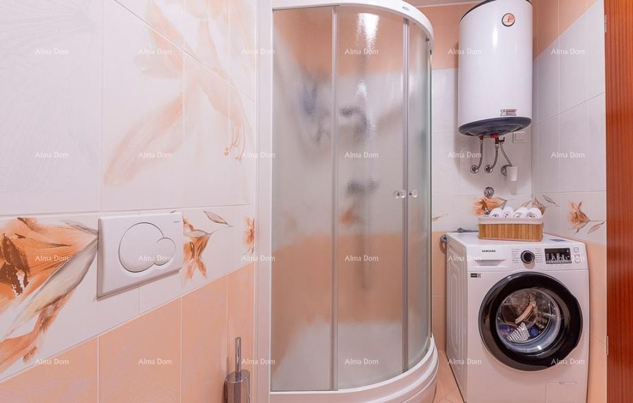 Rovinj – Apartma z 2 spalnicama in parkirnim mestom v garaži 12