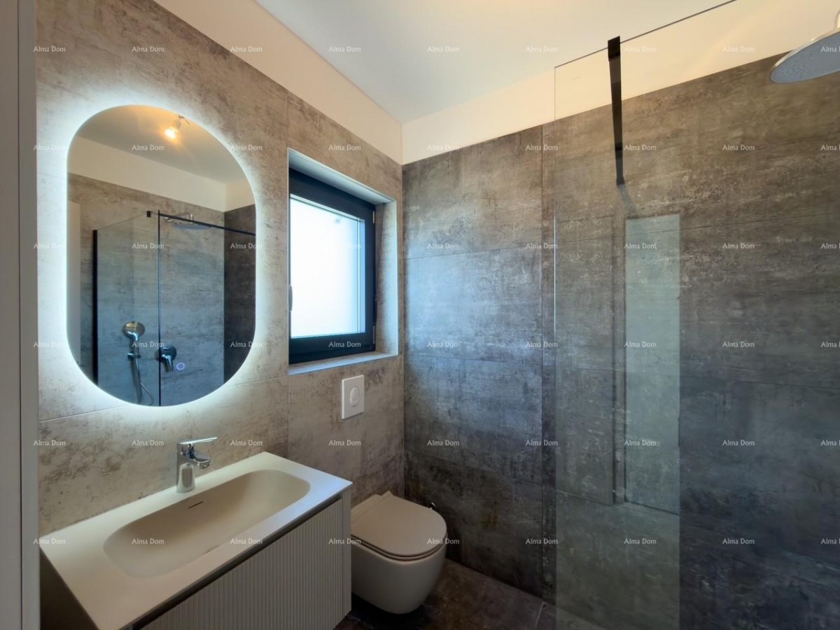 Новая постройка в отличном месте. 4