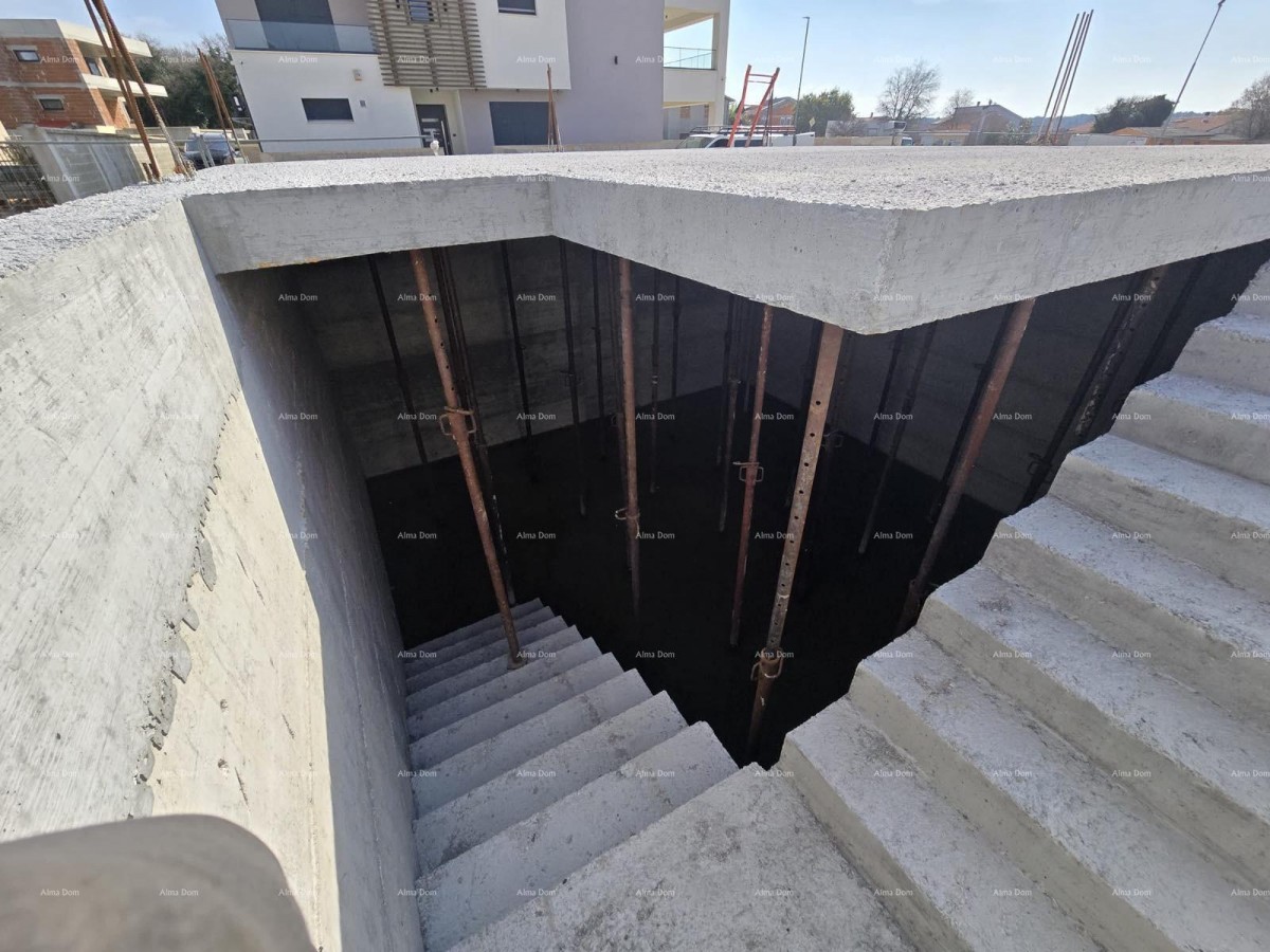 TERRENO EDILIZIO 438 m² CON PERMESSO EDILIZIO – LIŽNJAN 5