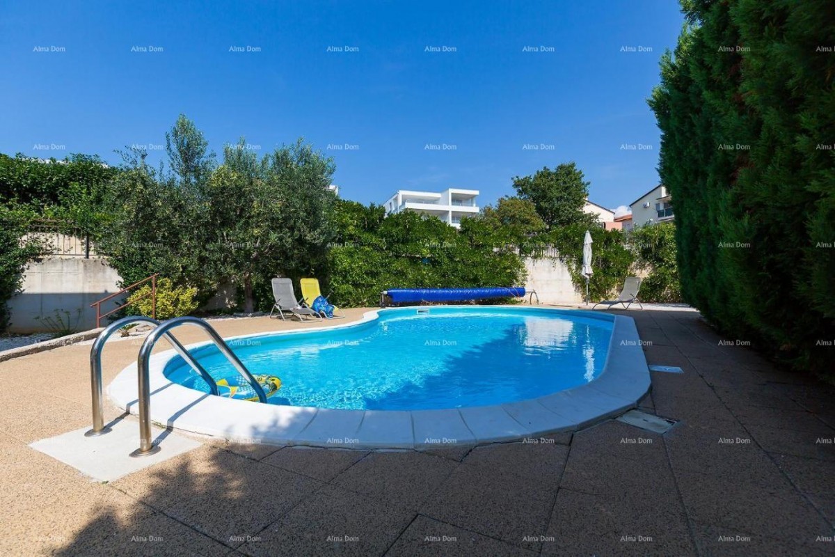 Cittanova, appartamento in una bella posizione, vicino al mare 5