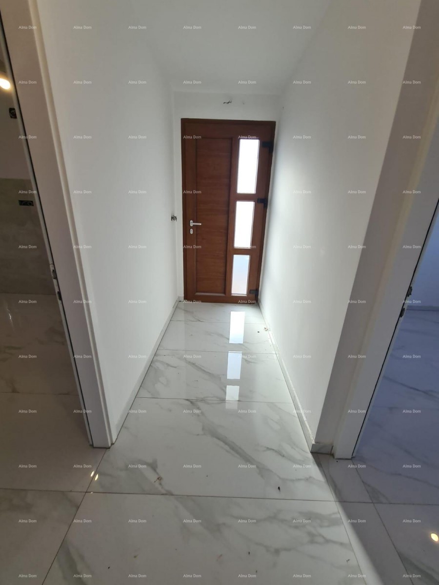 Пореч – семейный дом с двумя жилыми единицами 20