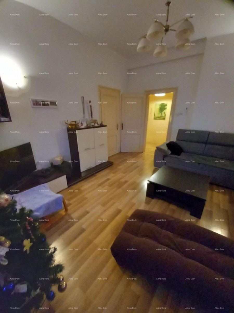 Apartment for sale in Pula, center!  Kaštel. 6