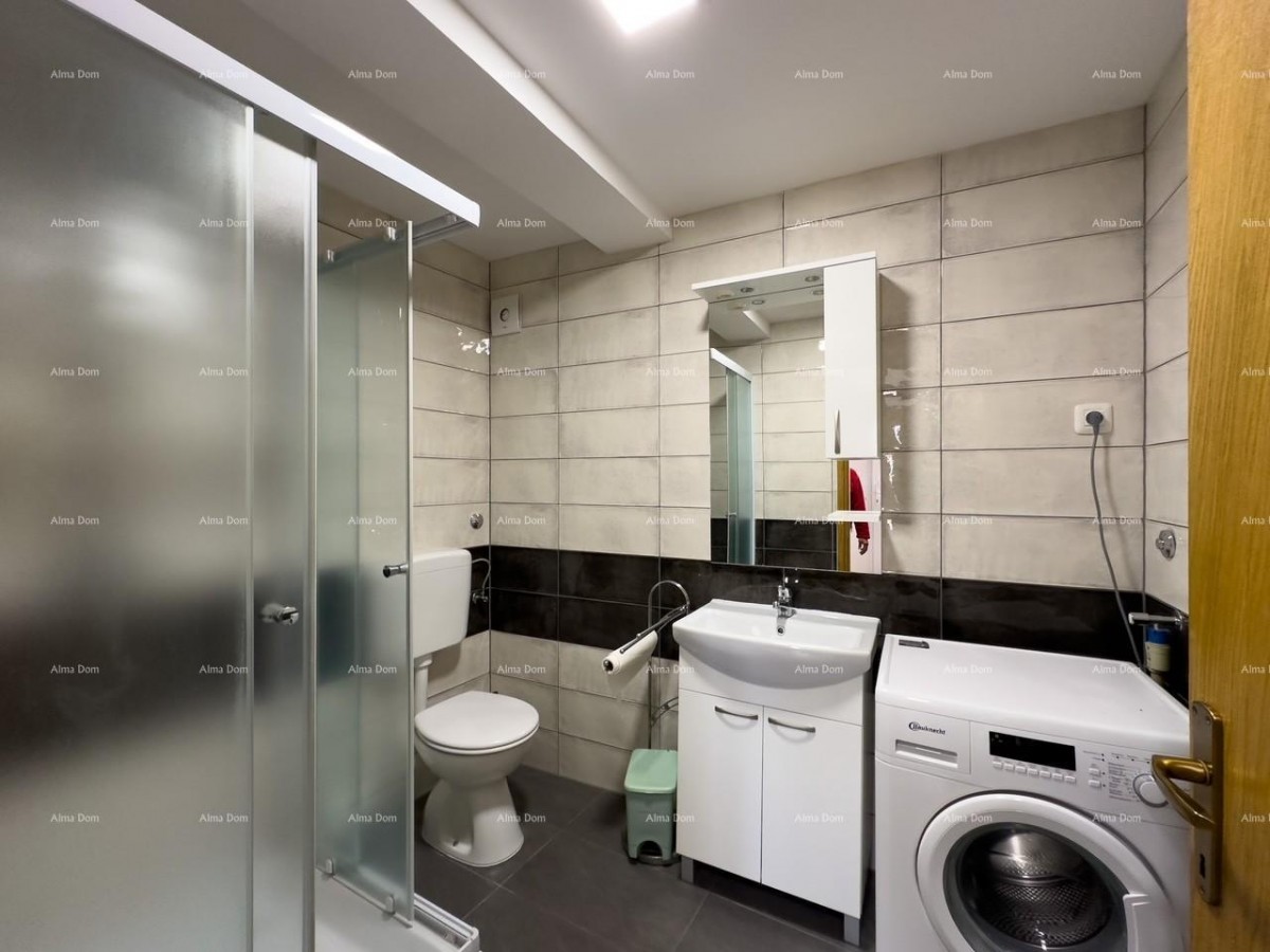 Vendita di una casa ristrutturata e arredata con vista mare, Medulin! 6