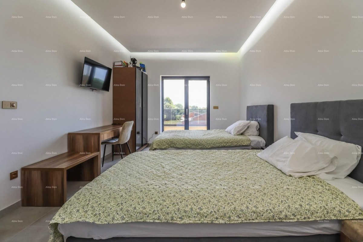 Пула - Лоборика. Новый отдельно стоящий дом с бассейном. 35