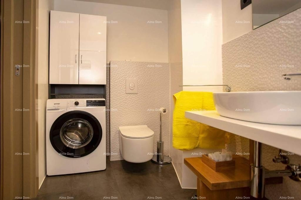 Prodaja - Elegantno uređen dvoetažni stan u staroj jezgri grada, Rovinj! 20