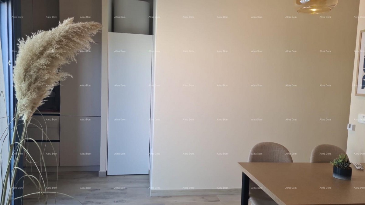 Moderen apartma v bloku E, s parkirnim mestom in shrambo v bližini Umaga! 16