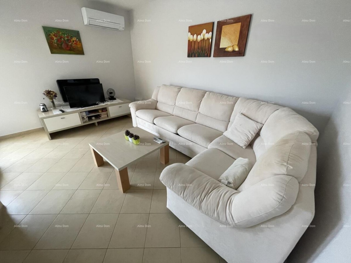Novigrad – Spacious Two-Story Apartment with Covered Parking Space 4